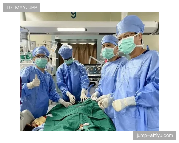 埃尔文·海耶斯挡拆制造错位,提升团队关键时刻得分效率