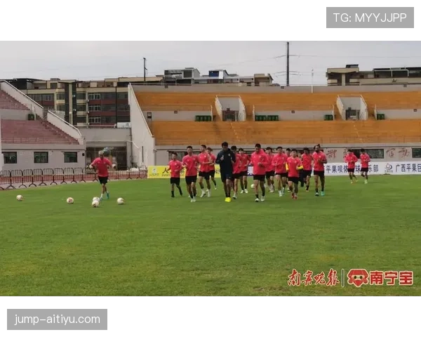 广西平果哈嘹备战中甲关键轮次争夺积分